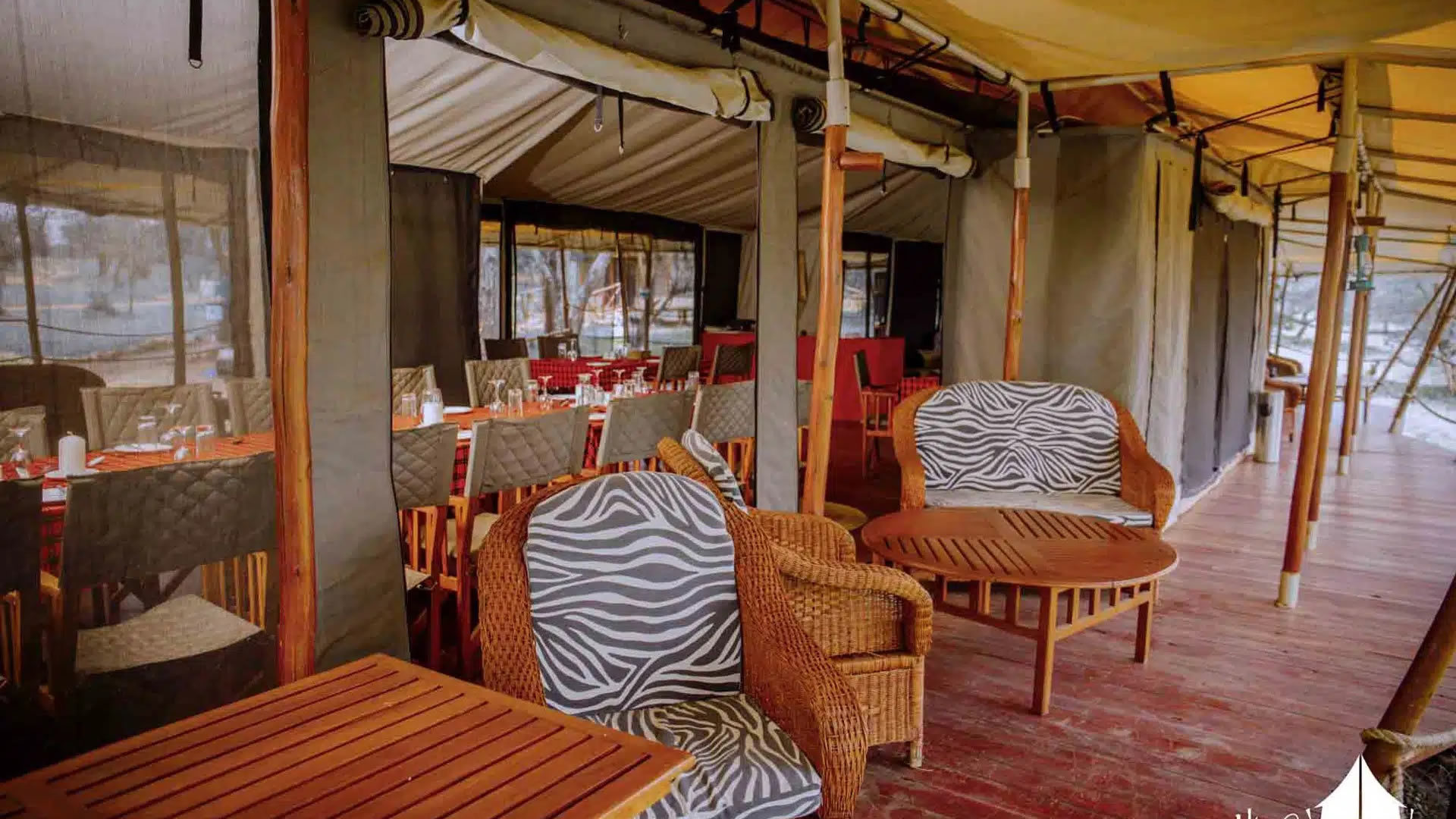 Dining Tent, Embalakai Serengeti Camp