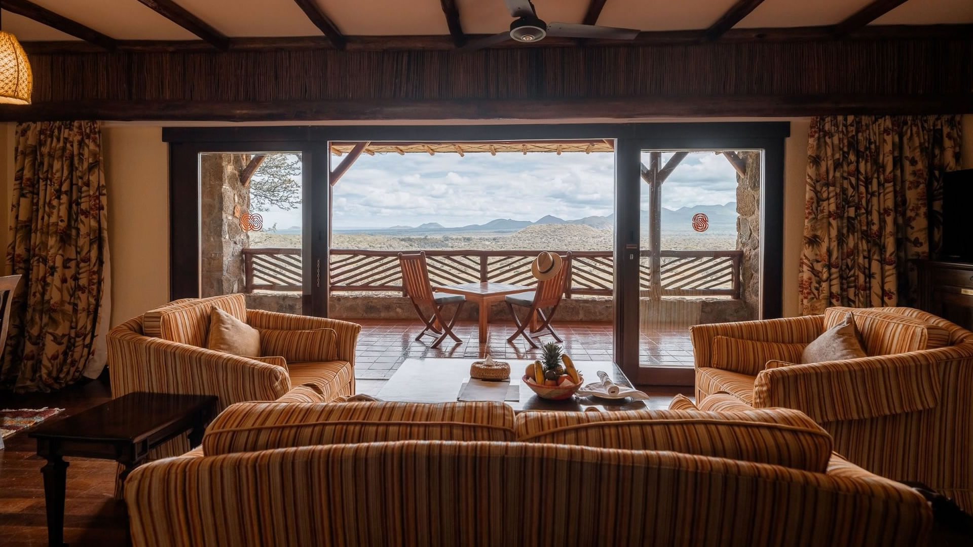 Lounge, Kilaguni Serena Safari Lodge