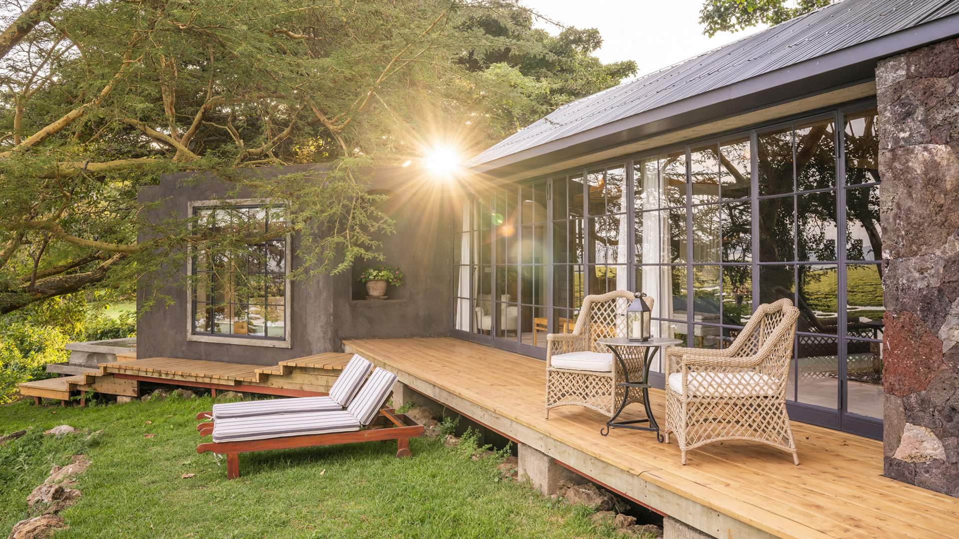 Private Deck, Loldia House